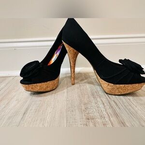 BAMBOO Black and Tan Heels with Cork Platform
